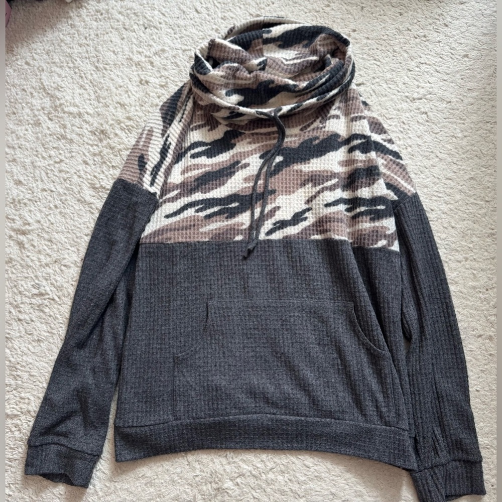 5/$20 7th ray camo long sleeve top